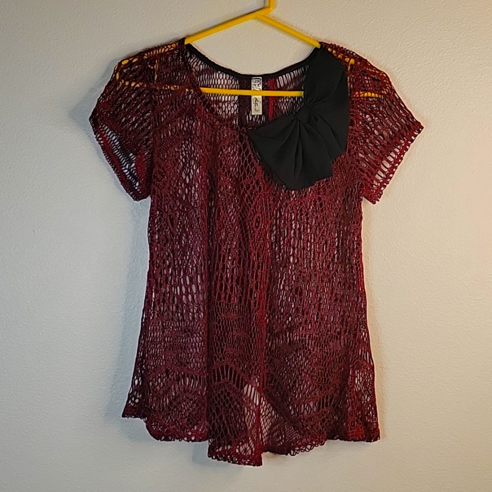 Women's Bella D crochet Shirt. RED Size L.